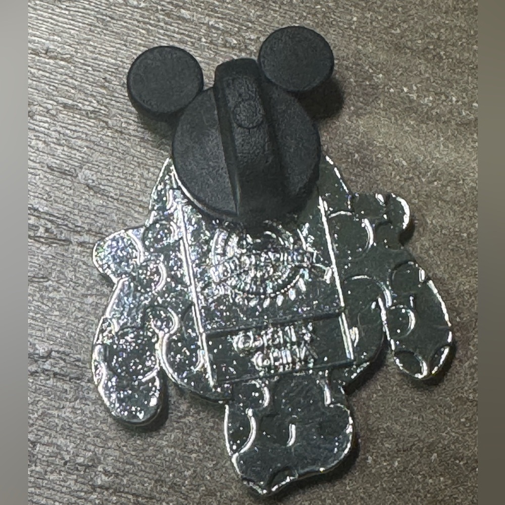 5/$25 Disney Nerds Rock! Pluto Pin - Picture 2 of 2